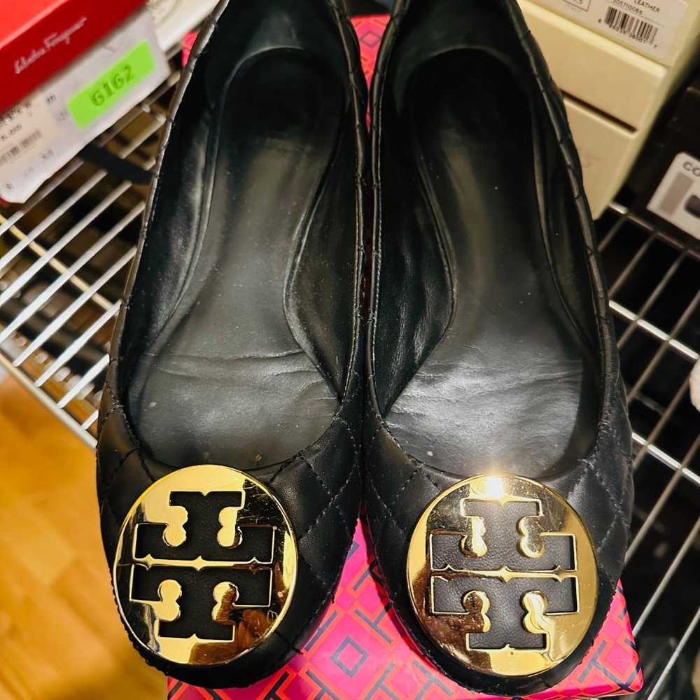 Tory Burch Quilted Flats - 8.5